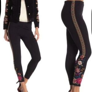 Johnny was Embroidered Black Katina Floral Women's leggings size small